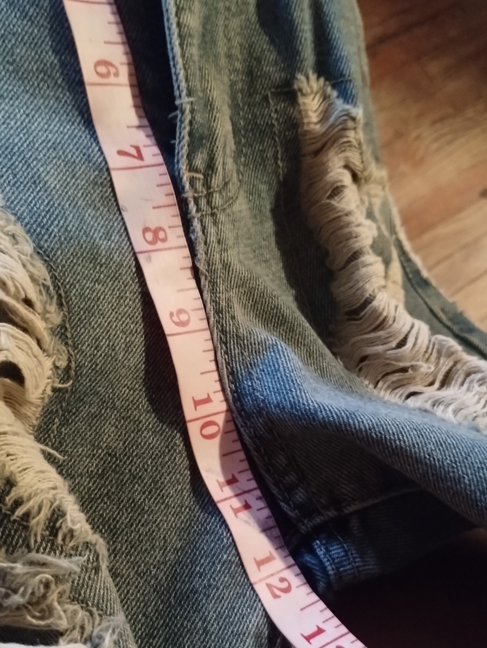 Distressed Blue Jeans - Picture 4 of 6